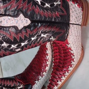 El General red crocodile & bling hand stitched vaquero women's boots size 9